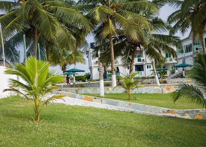 Lloyds Beach Resort And Spa