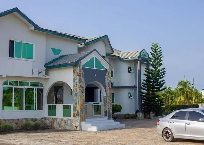 Lloyds Beach Resort And Spa